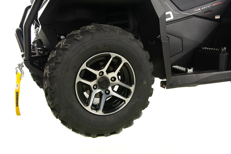 ASIX Cyber 300 4x4 T3B detail 47