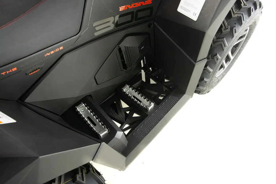 ASIX Cyber 300 4x4 T3B detail 38