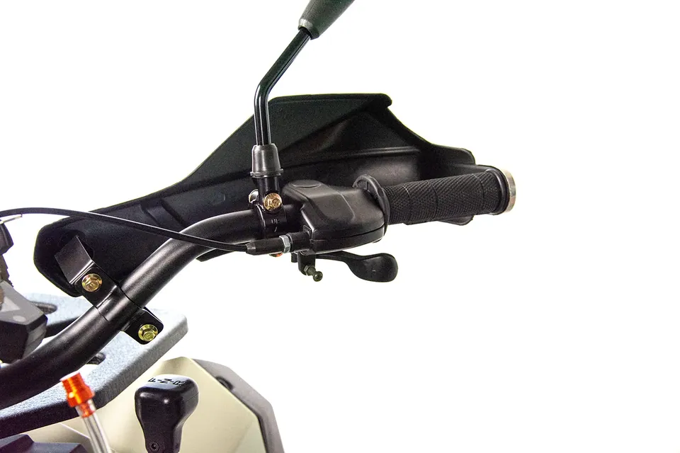 ASIX Magnum 200 detail 19