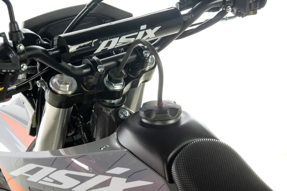 ASIX XB-82 A1 detail 28