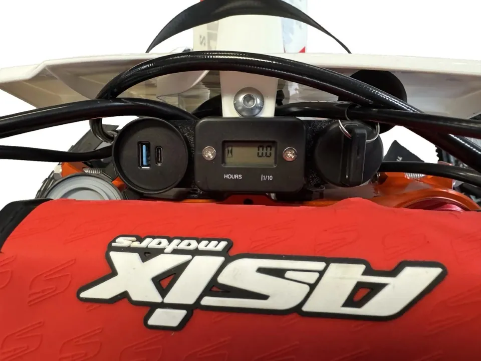 ASIX XR-99 detail 24