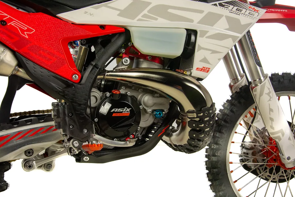 ASIX XR-99 300RS 2T detail 21