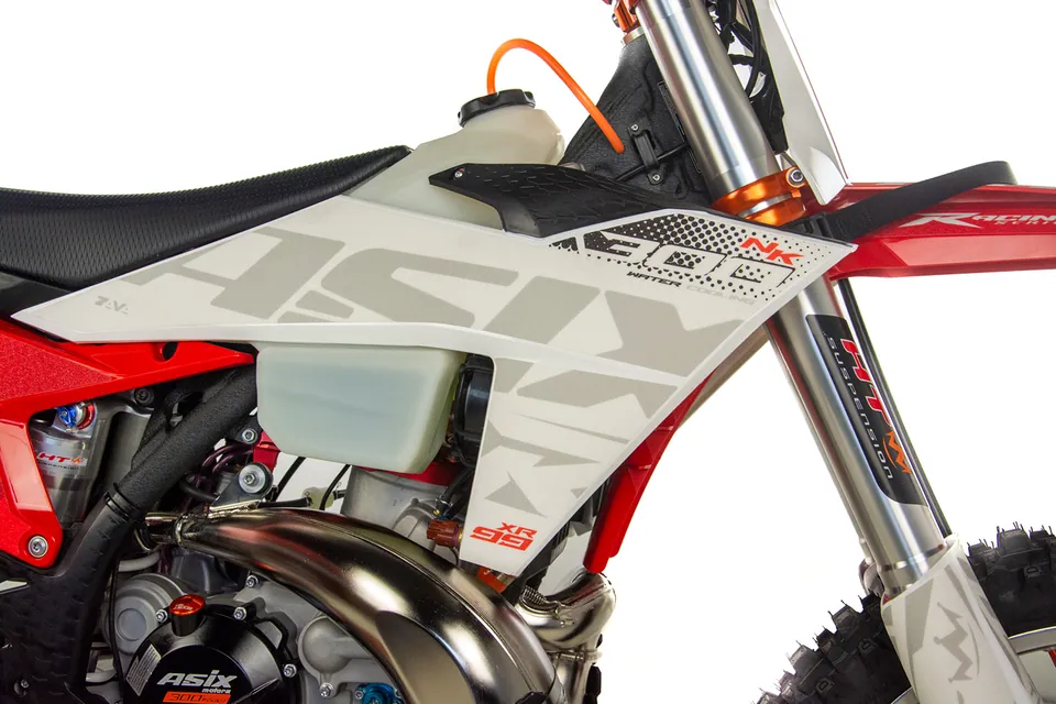 ASIX XR-99 300RS 2T detail 29